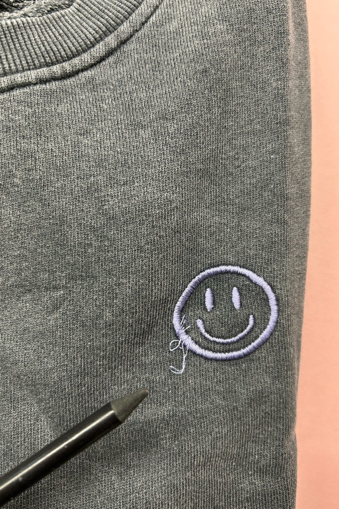 Pre Loved: Find The Good Energy Sweatshirt - 2XL