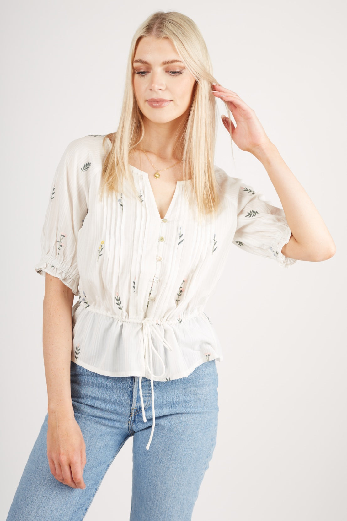 Gaby - Floral Embroidered Blouse