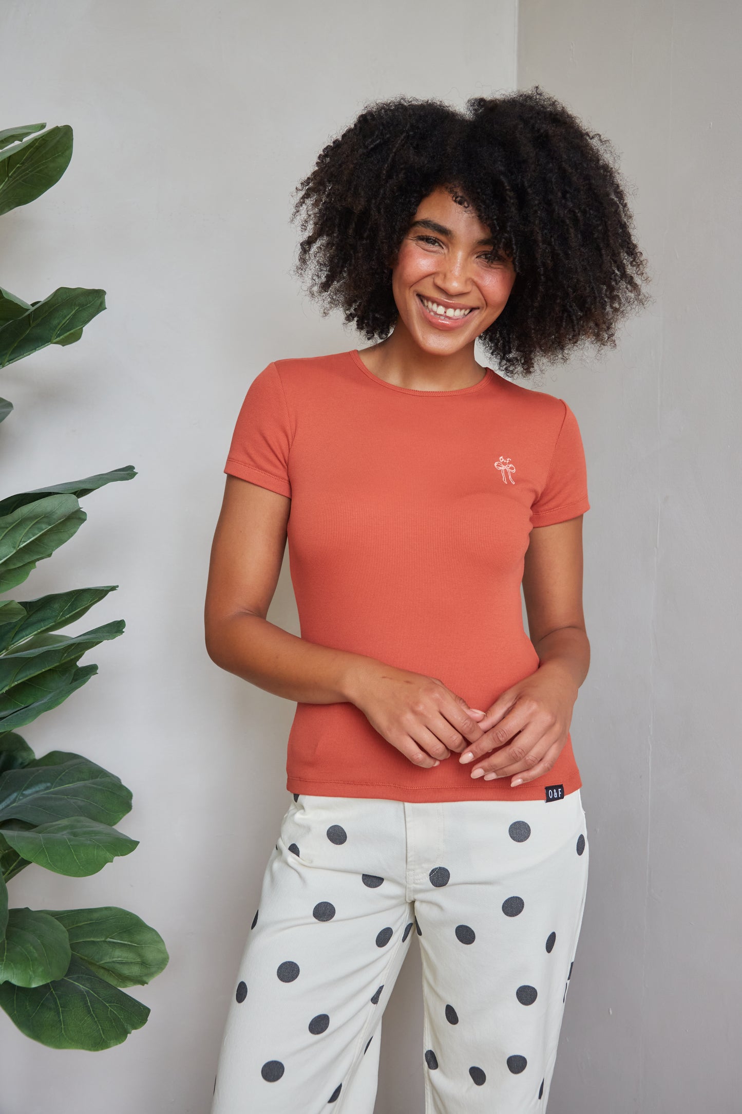 O&F Bow Embroidered Rib Tee - Rust