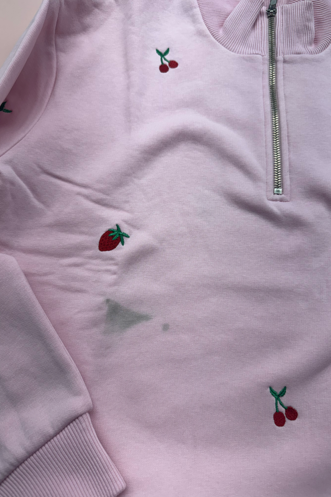 Faulty: Fruit Embroidered Sweatshirt - Pink - Small