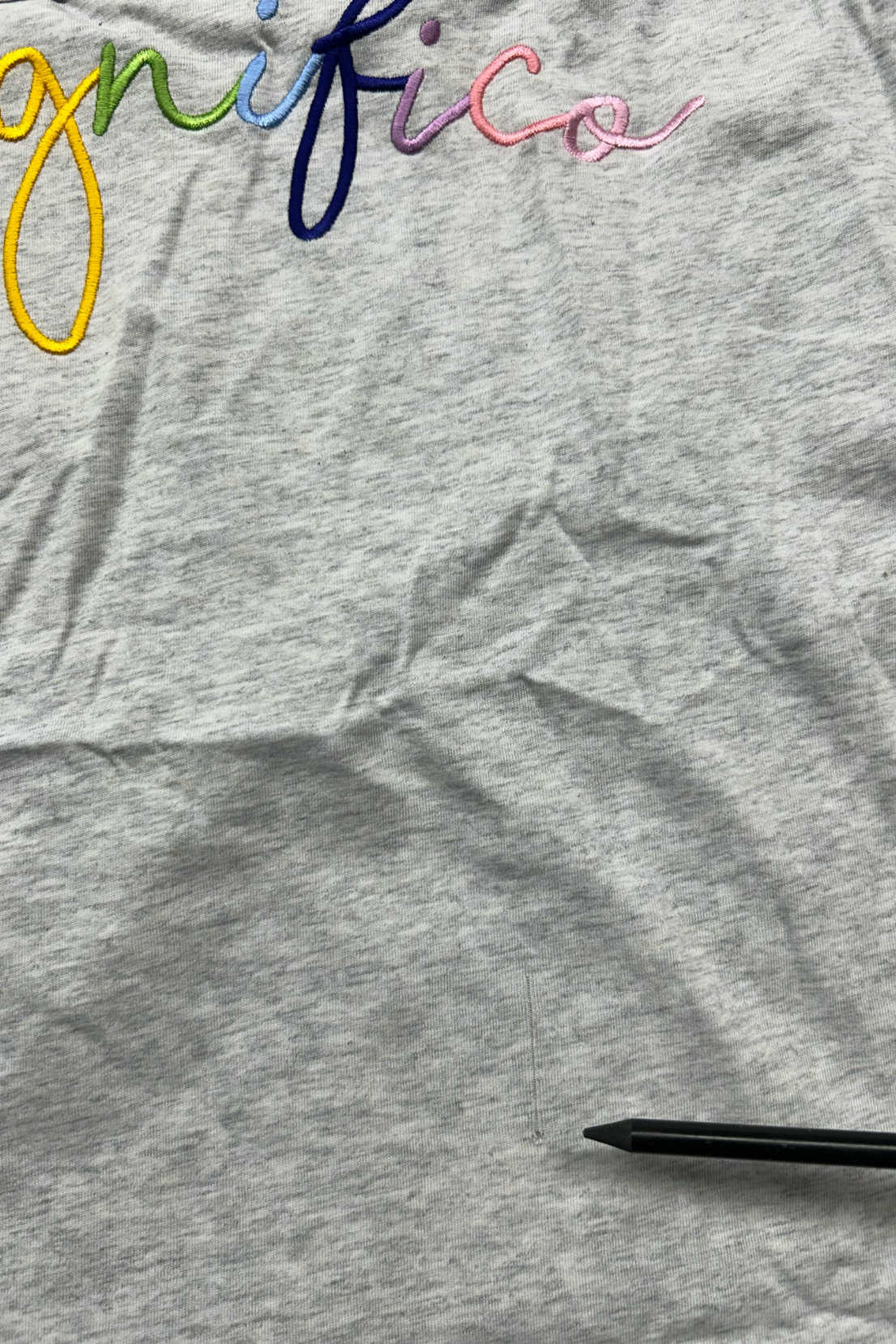 Sample: Magnifico Tee - Grey - Small