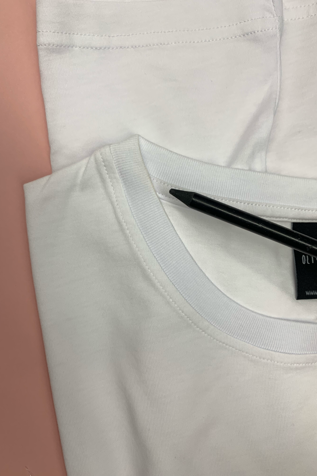 Faulty: Wonderful Embroidered Tee - Large