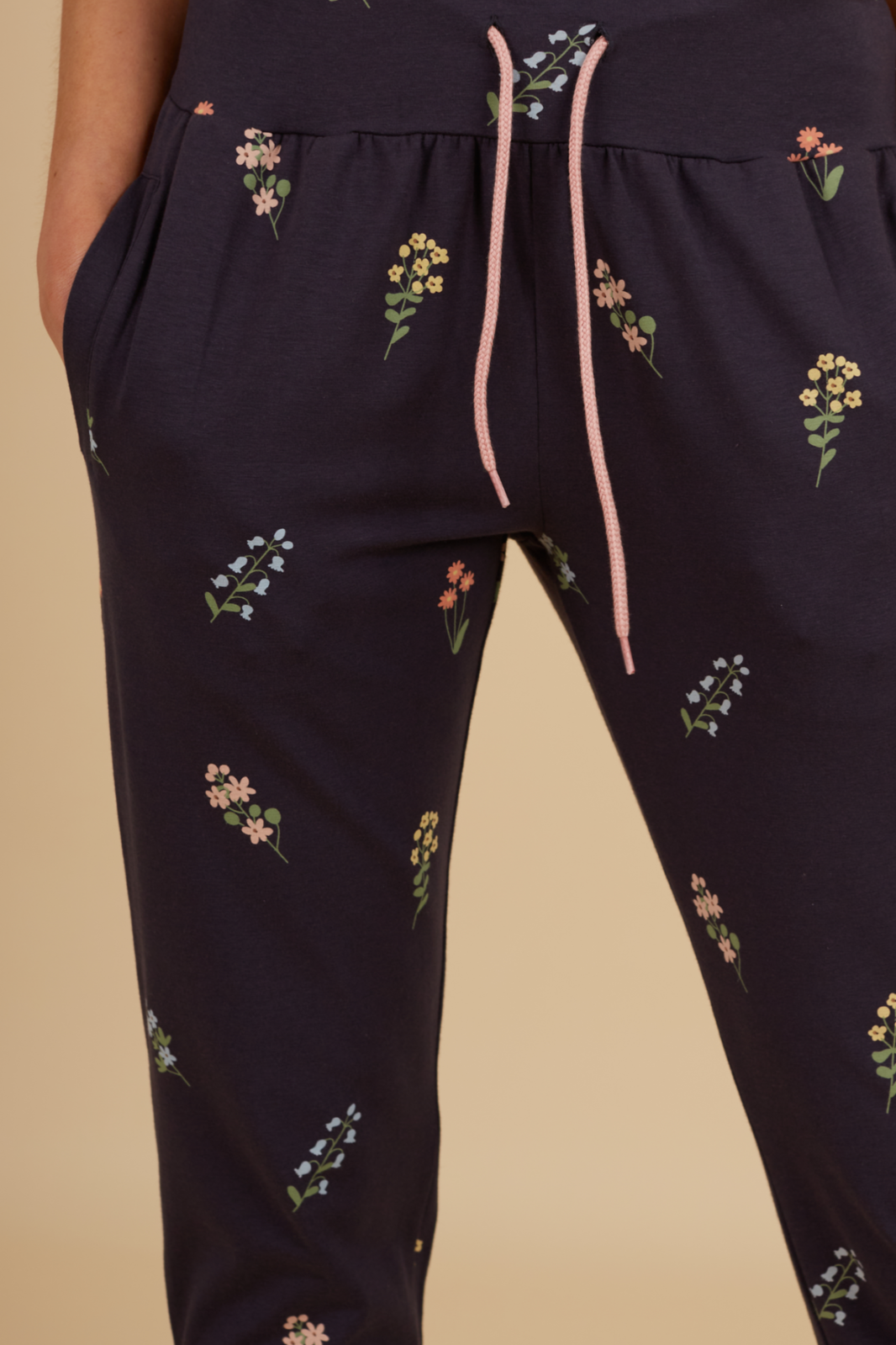 JOGGER PANTS FLOWER_NAVY IVORY main image 1
