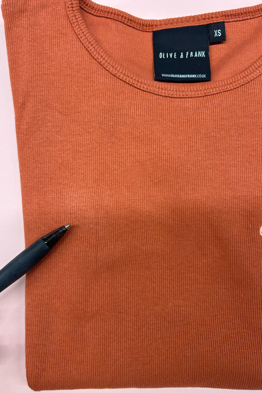 Sample: Rust Rib Tee - XS